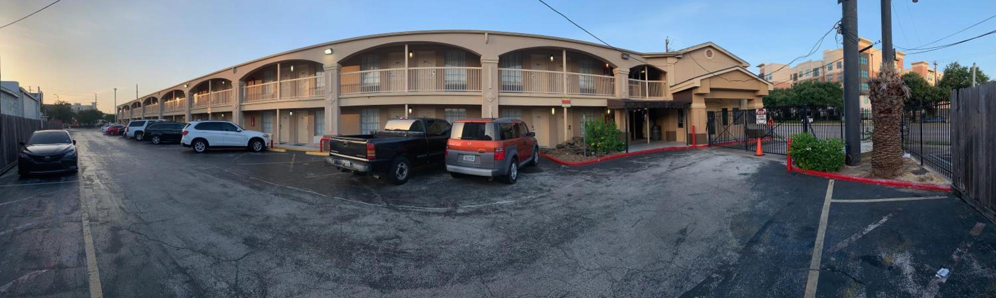Hotel Americas Best Value Inn-near Nrg Park/medical Center 3*